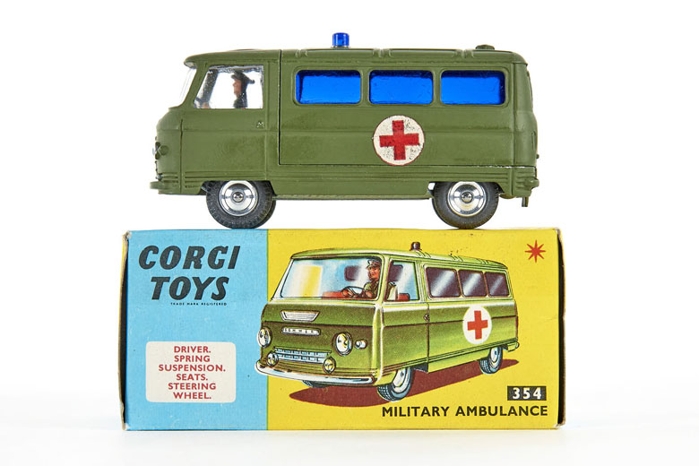 Corgi Toys 354 Commer Military Ambulance