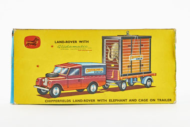 Corgi Toys Giftset 19 Chipperfields Land Rover with Elephant on trailer OVP