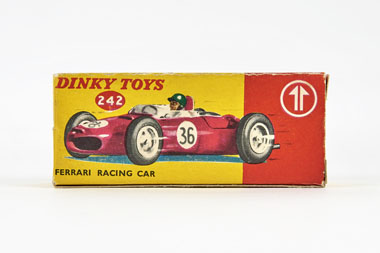 Dinky Toys 242 Ferrari Racing Car OVP