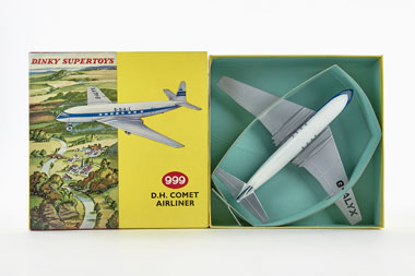 Dinky Toys 999 D.H. Comet Airliner