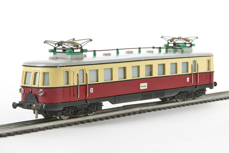 Fleischmann Nr. 1370 R Elektrischer Triebwagen Spur H0