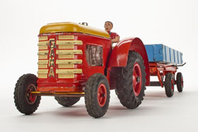 Gama Traktor mit Anhänger Nr. 1764