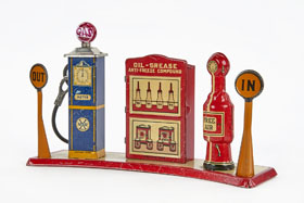 Marx Gas Pump Service Station