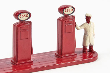 Matchbox 1 Accesory Pack Esso Petrol Pumps 