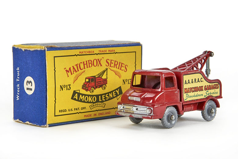 Matchbox 13 Thames Trader Wreck Truck