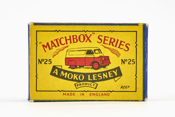 Matchbox 25 Bedford 12 CWT Dunlop Van OVP