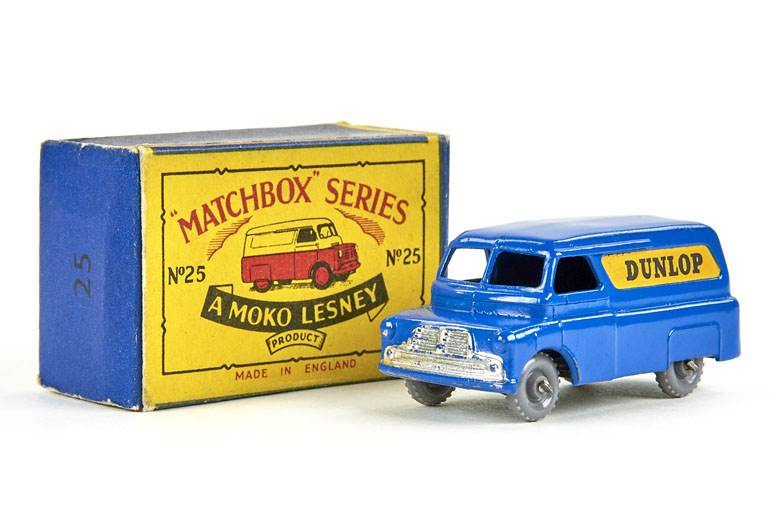 Matchbox 25 Bedford 12 CWT Dunlop Van