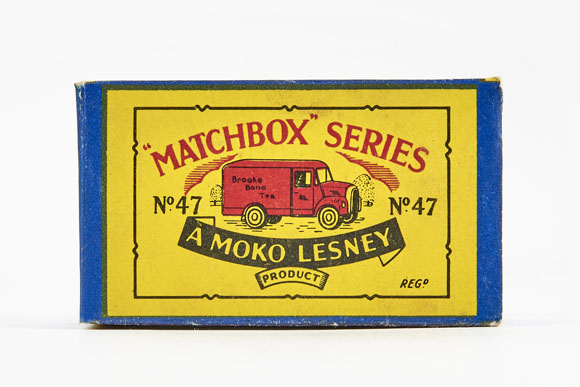 Matchbox 47 Trojan Van OVP