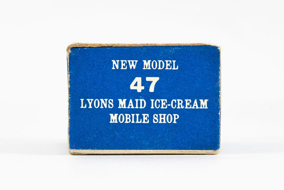 Matchbox 47 Commer Ice Cream Canteen OVP