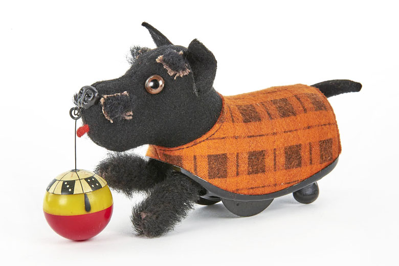 Schuco Figur Nr. 990 Tippy Hund mit Ball