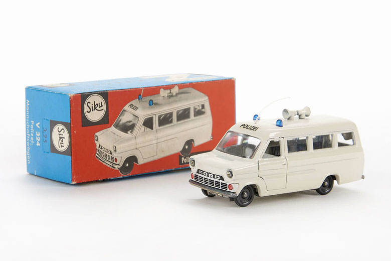 Siku V 324 Ford Polizei-Mannschaftswagen