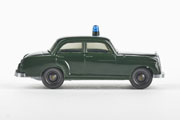 Mercedes Benz 180 Polizeiwagen mit Sockelblaulicht