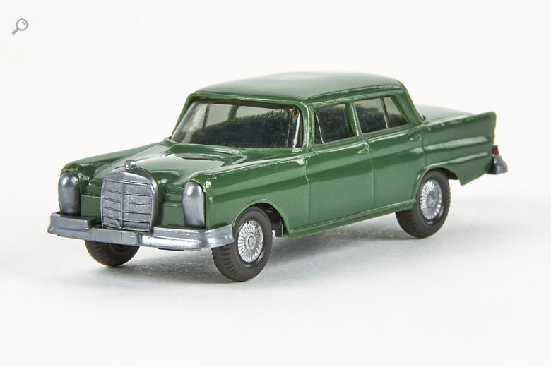 Mercedes Benz 200 S Heckflosse